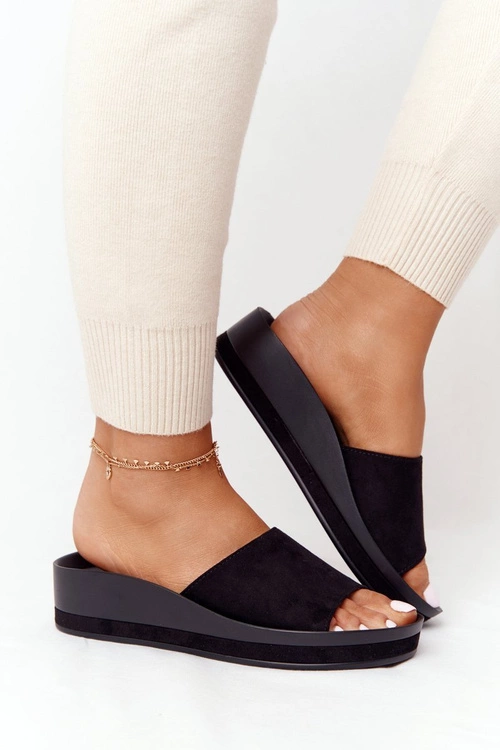 Klapki Na Koturnie Vinceza 21-17113 Czarne