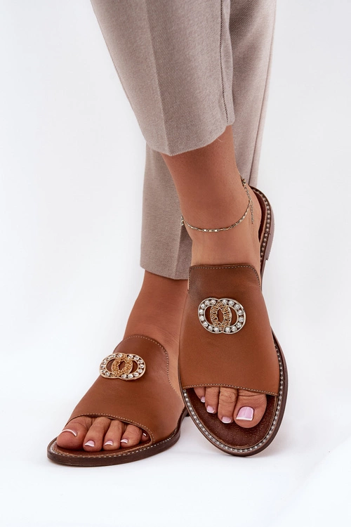 Eleganckie Skórzane Klapki Damskie Z Ozdobą Zazoo 3008 Camel