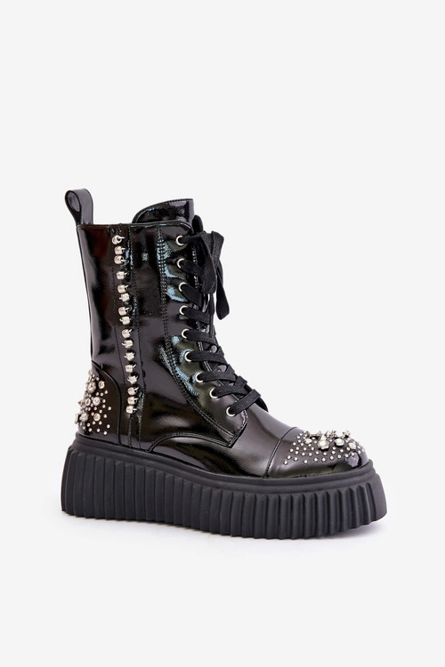 Lakierowane Botki Ze Zdobieniem Na Platformie D&A MR880-079 Czarne