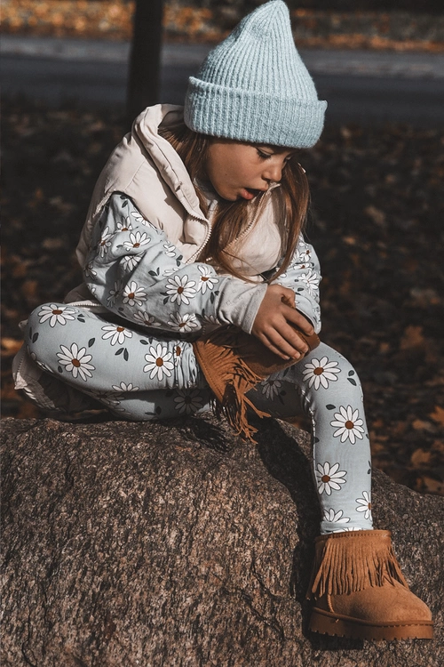 Ocieplane Botki Śniegowce Dziecięce Z Ozdobnymi Frędzlami Camel Nimia