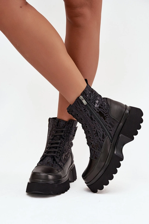 Skórzane Botki Damskie Na Platformie Z Napisami I Ozdobnym Detalem Artiker 57C2273 Czarne