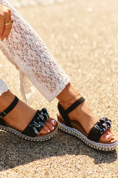 Sandały Damskie Na Koturnie I Platformie Z Ozdobami S.Barski HY056 Czarne