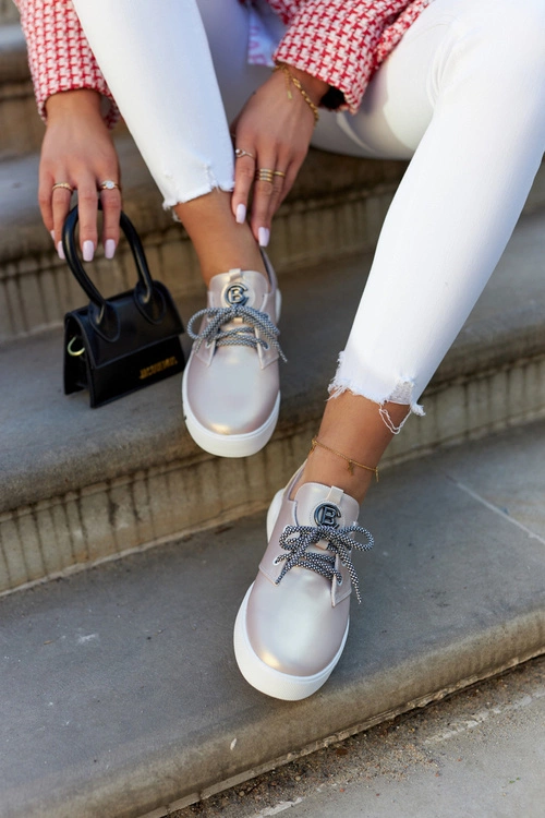 Damskie Skórzane Tenisówki Z Ozdobą Metaliczny Róż Carrey