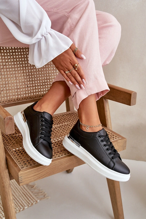 Niskie Trampki Damskie Na Platformie Z Eko Skóry Czarne Nevelena