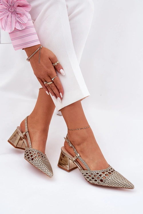 Sandały Na Słupku Z Plecionką I Szpiczastymi Noskami Złote Resterri