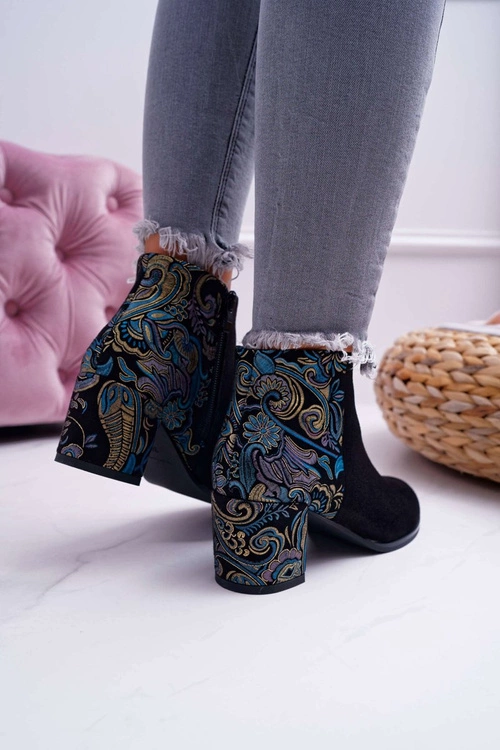 Botki Damskie Na Słupku Sergio Leone W Kwiaty Folk Czarne Eros2