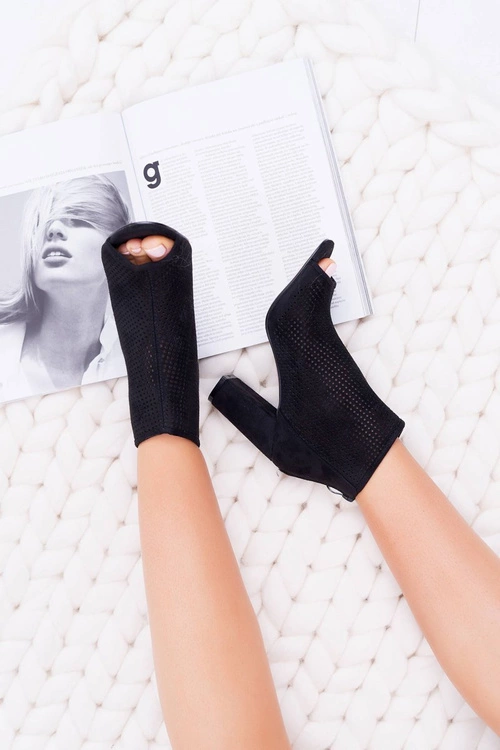 Botki Damskie Na Słupku Zamszowe Czarne Jessin