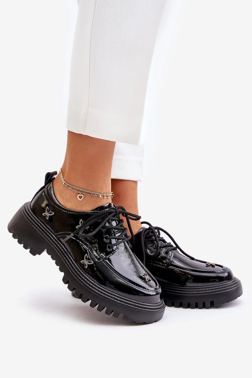 Lakierowane Półbuty Damskie Z Ozdobami Skóra Naturalna Artiker 55C1011 Czarne