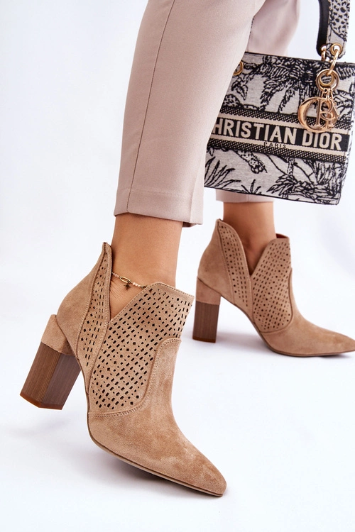 Modne Zamszowe Ażurowe Botki Na Obcasie Beżowe Genevi
