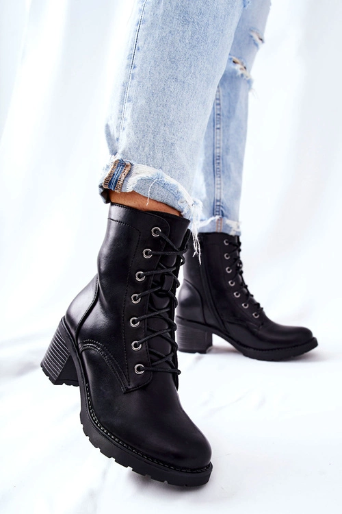 Botki Wiązane Na Słupku Ocieplane Czarne Nerynis