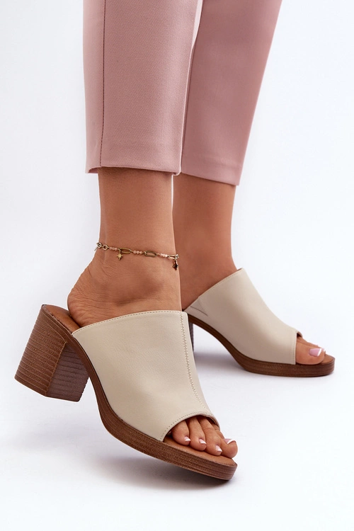 Eleganckie Lekkie Klapki Damskie Na Obcasie Beżowe Varnila