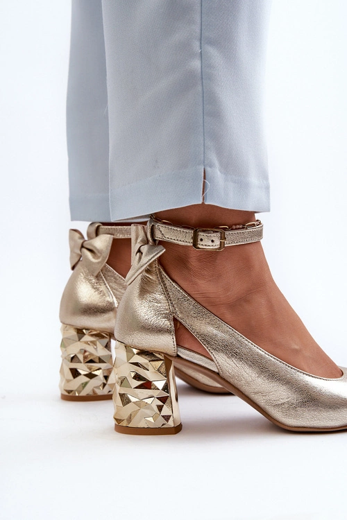 Skórzane Czółenka Z Kokardką Maciejka 05059-25 Złote