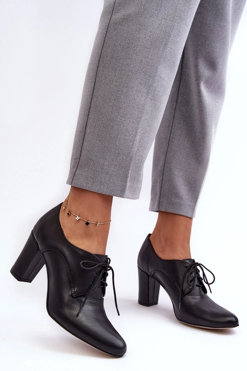 Skórzane Półbuty Na Obcasie Czarne Mavitte