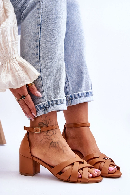 Wygodne Sandały Na Niskim Obcasie Camel Camelia