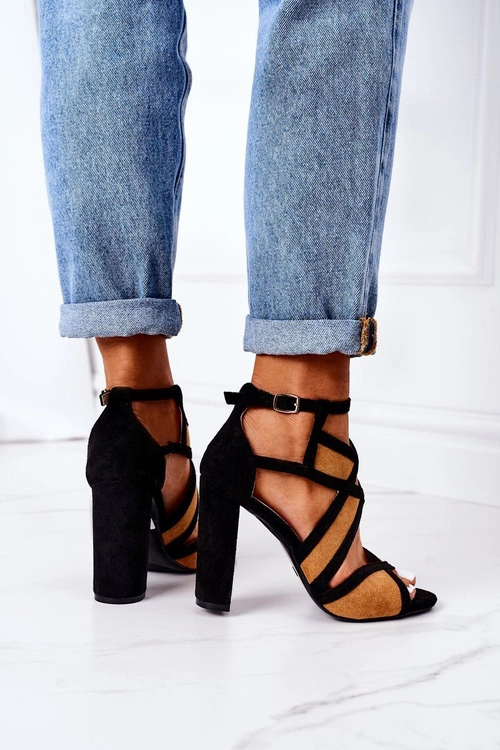 Zamszowe Sandały Na Słupku Camel Emolly