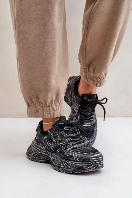 Sneakersy Damskie Z Przetarciami Na Platformie Czarne Seladwen