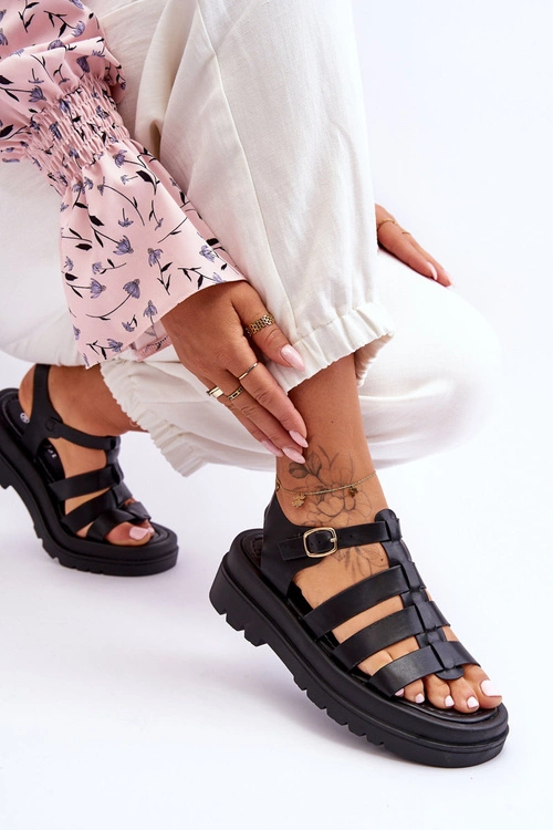 Skórzane Sandały Z Paseczkami Czarne Colet