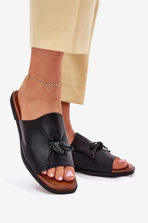 Klapki Damskie Na Płaskim Obcasie Z Ozdobnym Wiązaniem Czarne Norela