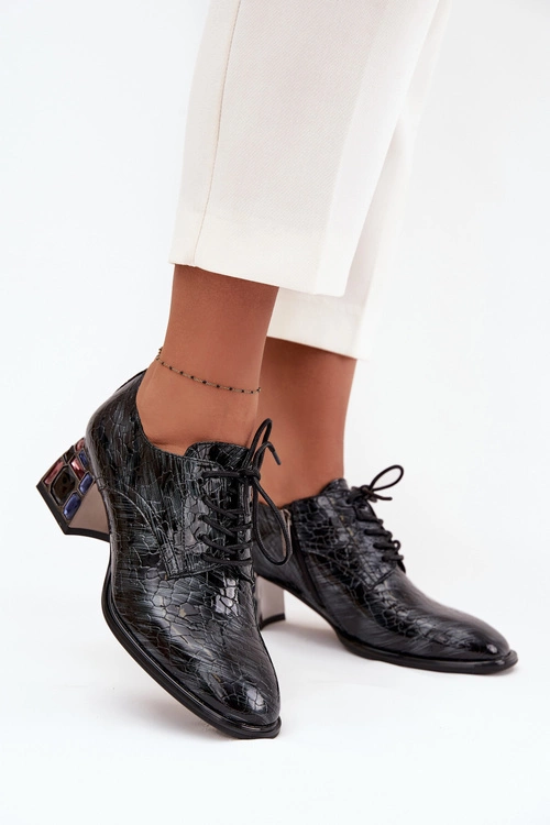 Skórzane Lakierowane Półbuty Damskie Na Obcasie Z Kryształkami Artiker 57C0072 Szare