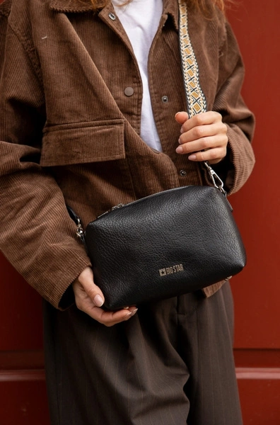 Mała Torebka Z Ozdobnym Paskiem Big Star OO574091 Czarna