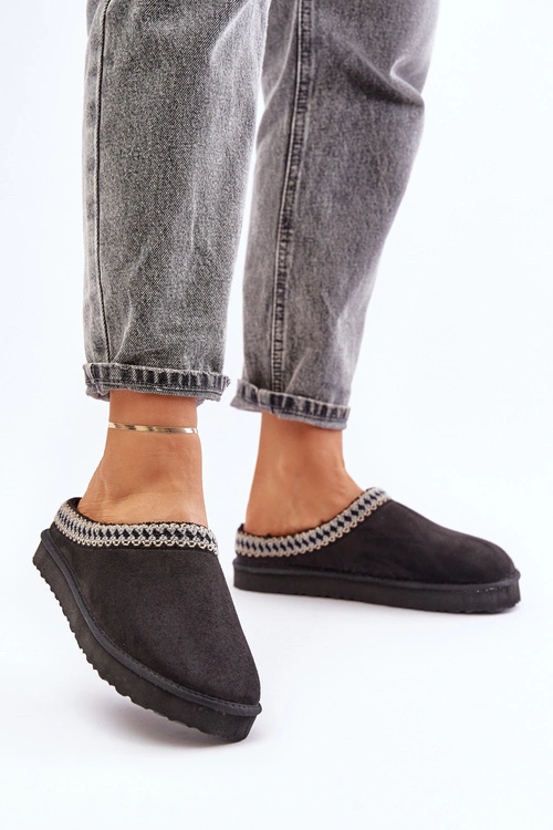 Wygodne Obuwie Domowe Kapcie Z Haftem Damskie Inblu FX000021 Czarne