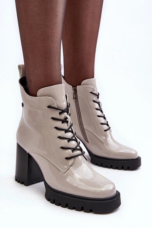 Botki Lakierowane Na Słupku Ocieplane Jasnoszare S.Barski MR870-54