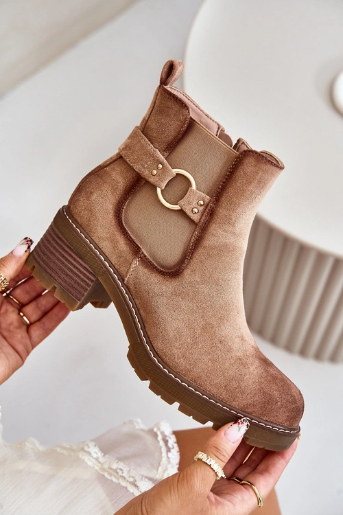 Damskie Ocieplane Botki Sztyblety Na Obcasie Ze Złotym Detalem Eko Zamszowe Jasnobrązowe Mailta