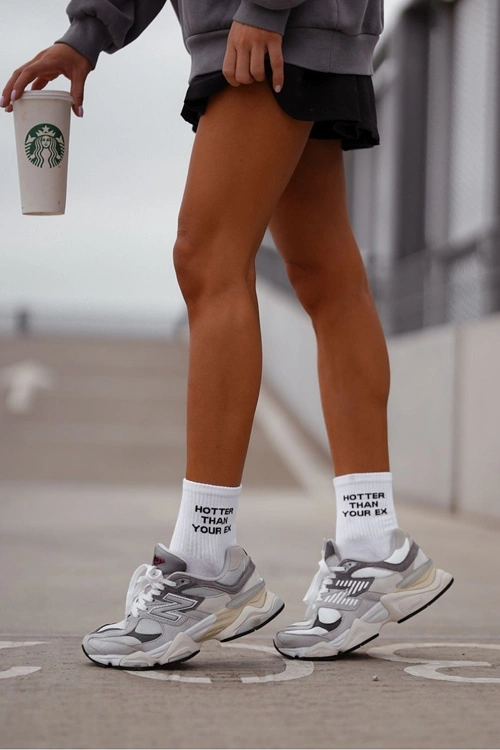 Skarpetki Damskie Z Napisem Hotter Than Your Ex Białe