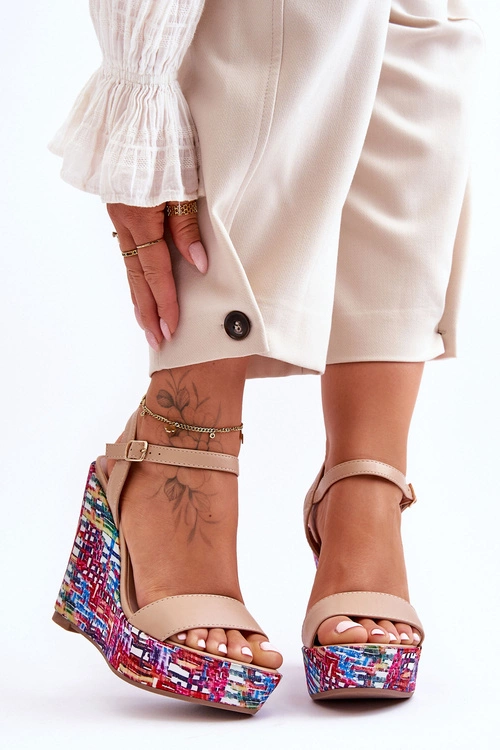 Damskie Sandałki Na Kolorowym Koturnie Beżowe Malibu