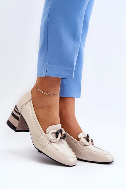 Czółenka Lakierowane Z Łańcuchem Beżowe Paliotte