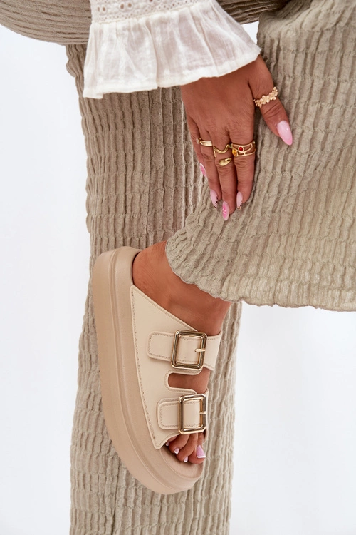 Klapki Damskie Na Platformie Ze Złotymi Klamrami Beżowe Zorila