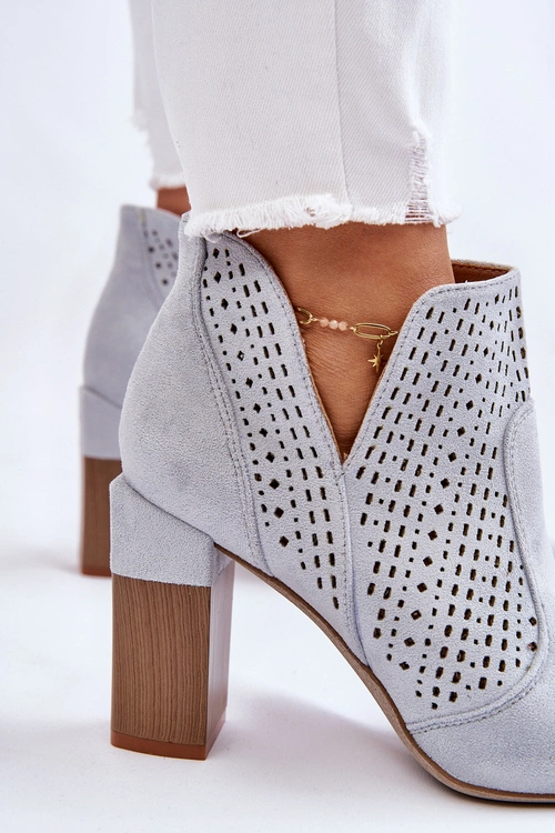 Modne Zamszowe Ażurowe Botki Na Obcasie Szare Genevi