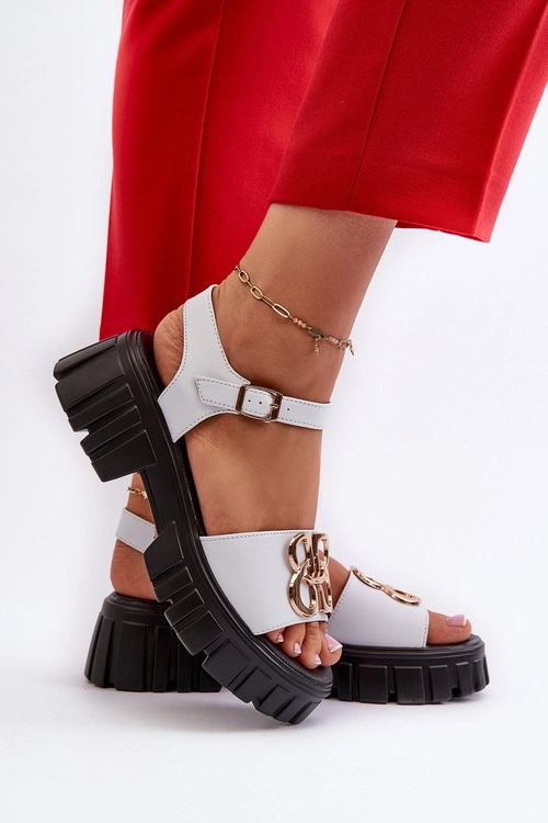 Skórzane Sandały Damskie Ze Złotą Ozdobą Białe Vinceza 7910