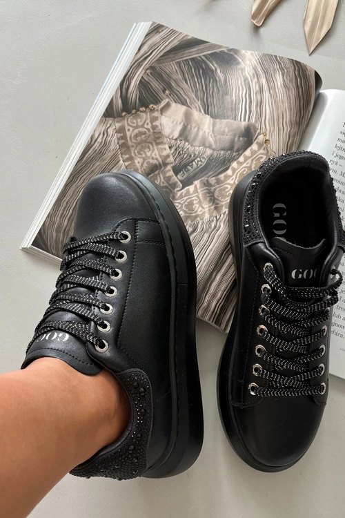 Sneakersy Damskie Z Naturalnej Skóry GOE OO2N4004 Czarne