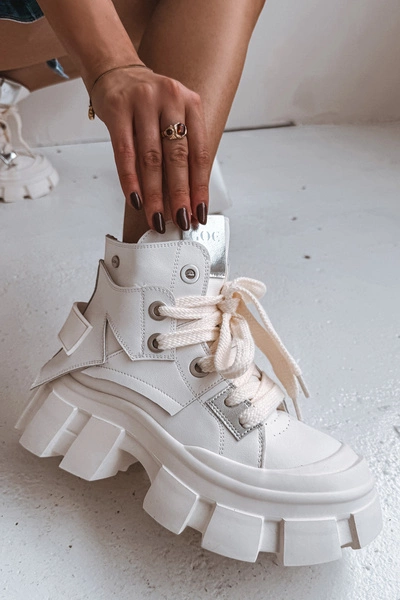 Skórzane Ocieplane Sportowe Botki GOE SS2N4055 Białe