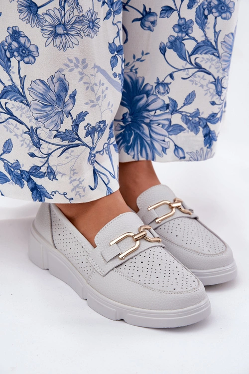 Mokasyny Damskie Skórzane Ze Złotym Detalem Vinceza 88007 Jasnoszare