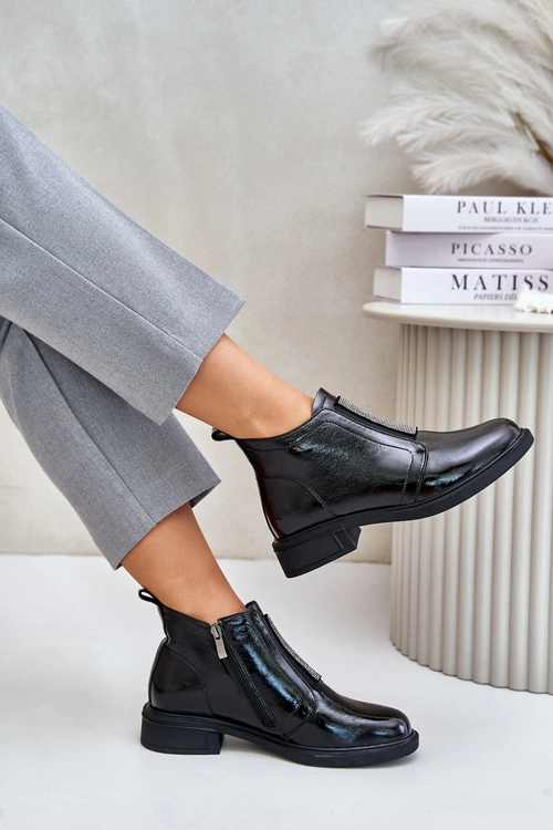 Skórzane Lakierowane Niskie Botki Ze Zdobieniem Na Zamek D&A MR880-142 Czarne