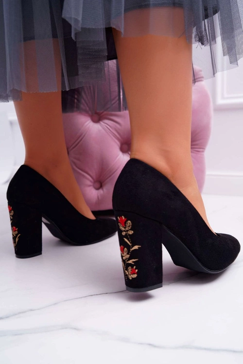 Czółenka Damskie Sergio Leone Czarne Zamszowe Kwiaty Gendar