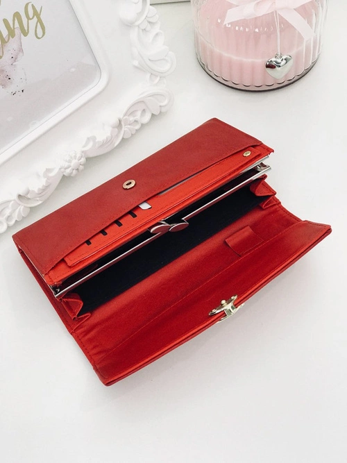 Duży Damski Czerwony Portfel z Serduszkiem