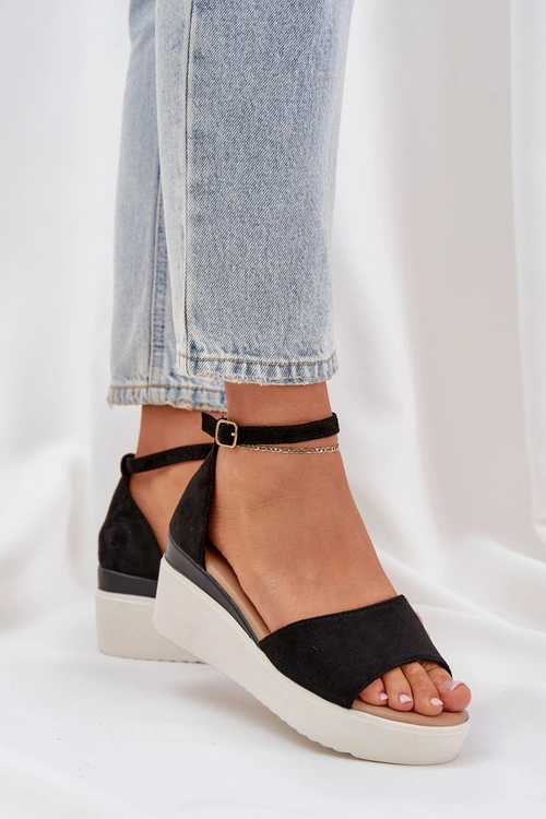 Lekkie Sandały Na Platformie I Delikatnym Koturnie Czarne Gillifia