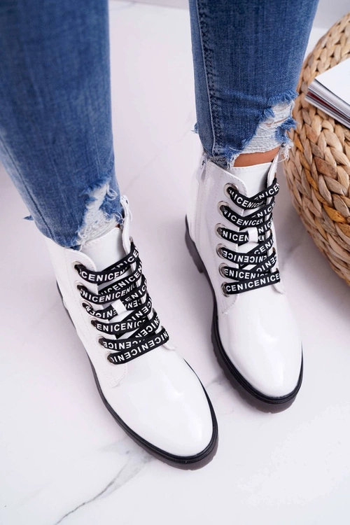 Botki Damskie Płaski Obcas Glany Lakierowane Białe Sergio Leone TR726
