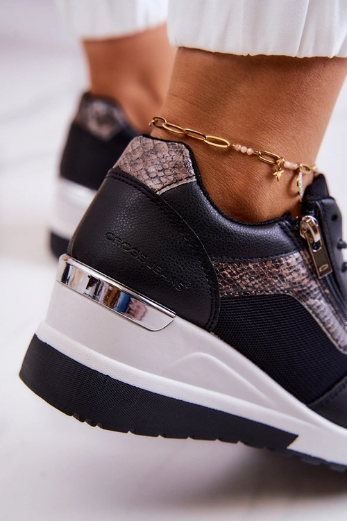 Damskie Sneakersy Na Koturnie Cross Jeans JJ2R4027C Czarne