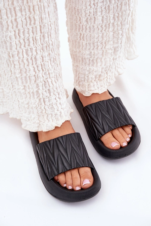 Klapki Damskie Piankowe Na Platformie Czarne Vanesha