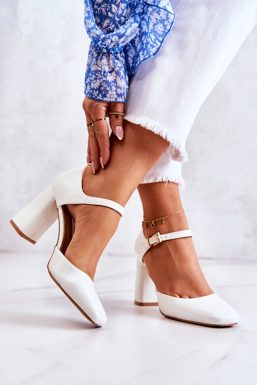 Modne Lakierowane Czółenka Na Słupku Białe Maoris