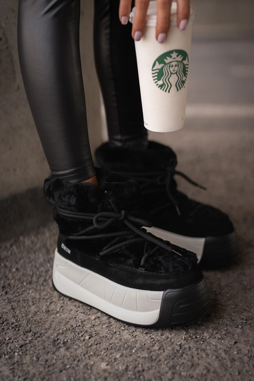 Skórzane Śniegowce Damskie Na Grubej Podeszwie Z Futerkiem Big Star OO274A206 Czarne