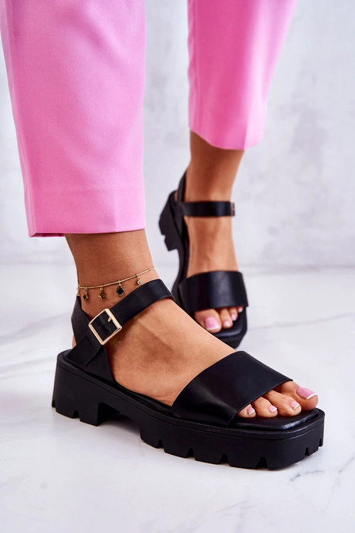 Skórzane Sandały Na Obcasie Czarne Sovie