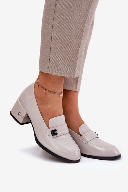 Lakierowane Skórzane Półbuty Damskie Na Obcasie Vinceza 18105 Szare