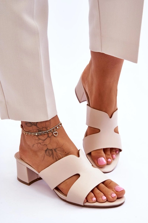 Klasyczne Skórzane Klapki Na Niskim Obcasie Beżowe Miley