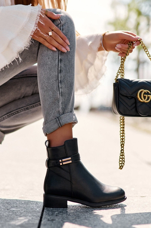 Skórzane Damskie Botki Na Płaskim Obcasie Czarne Lucadi