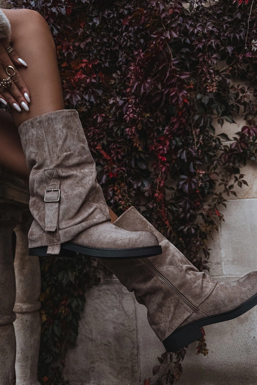 Kozaki Damskie Z Wywiniętą Cholewką Do Połowy Łydki Z Klamrą Khaki Minelle